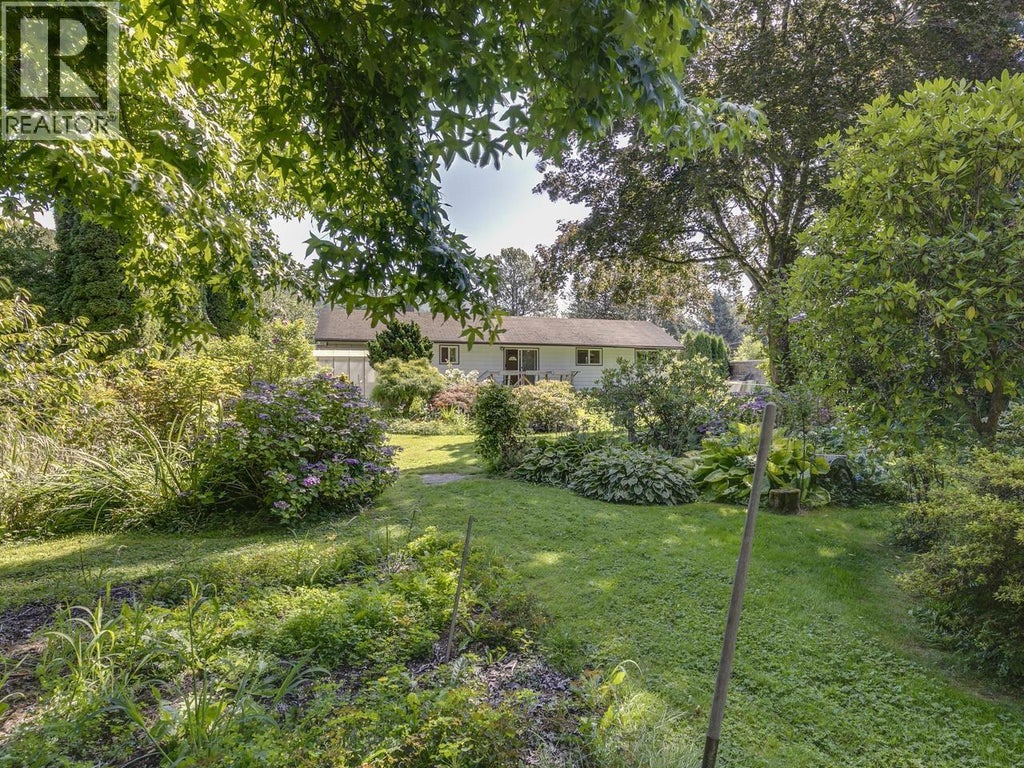 41587 Grant Road, Squamish