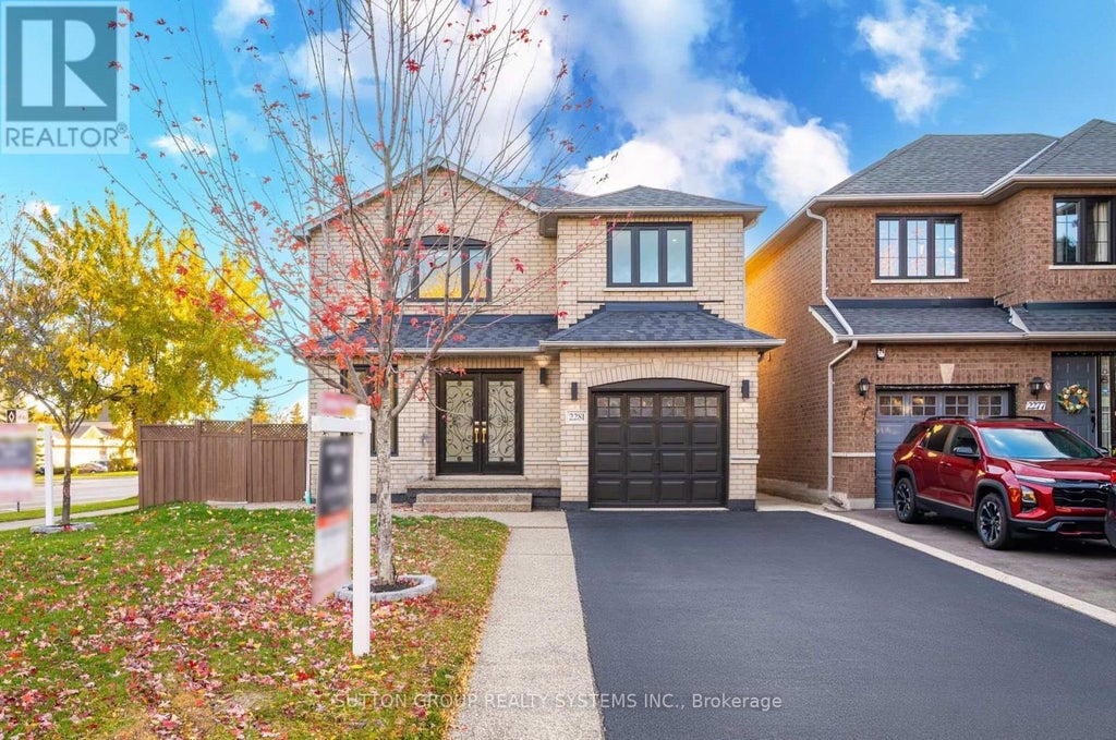 2281 Pell Crescent, Oakville (wm Westmount)