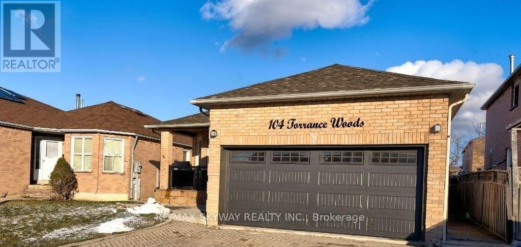 104 Torrance Wood, Brampton (fletcher's West)