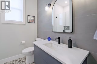 9874 Beacon Hill Drive. Lake Country, British Columbia