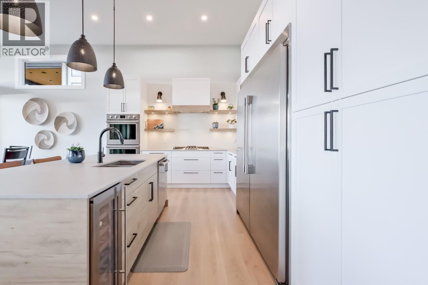 9874 Beacon Hill Drive. Lake Country, British Columbia