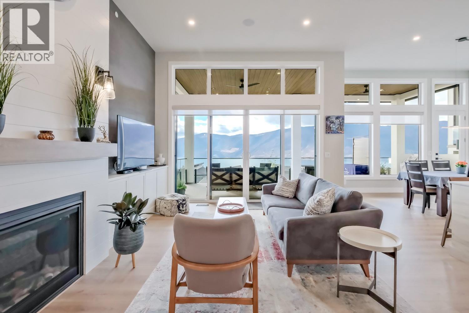 9874 Beacon Hill Drive. Lake Country, British Columbia