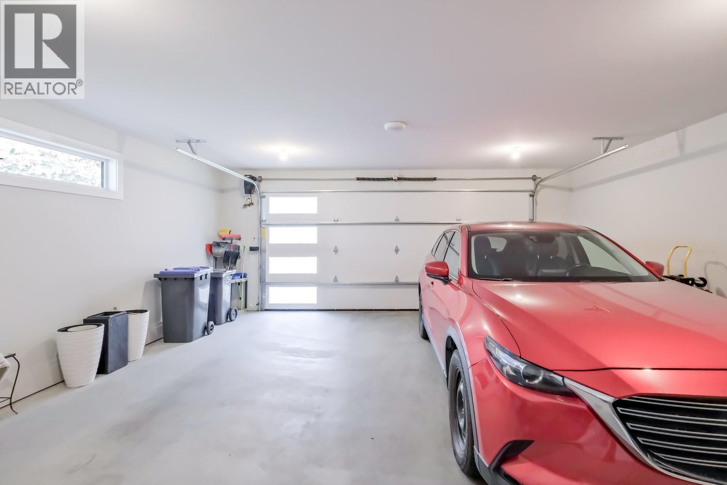 9874 Beacon Hill Drive. Lake Country, British Columbia