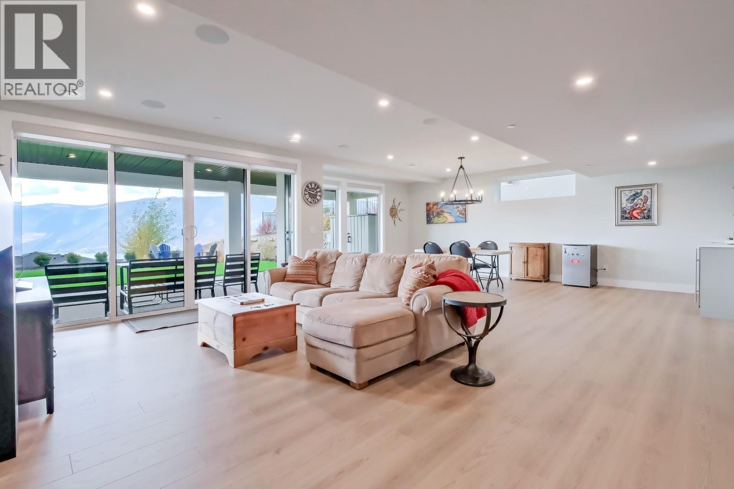 9874 Beacon Hill Drive. Lake Country, British Columbia