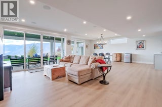 9874 Beacon Hill Drive. Lake Country, British Columbia