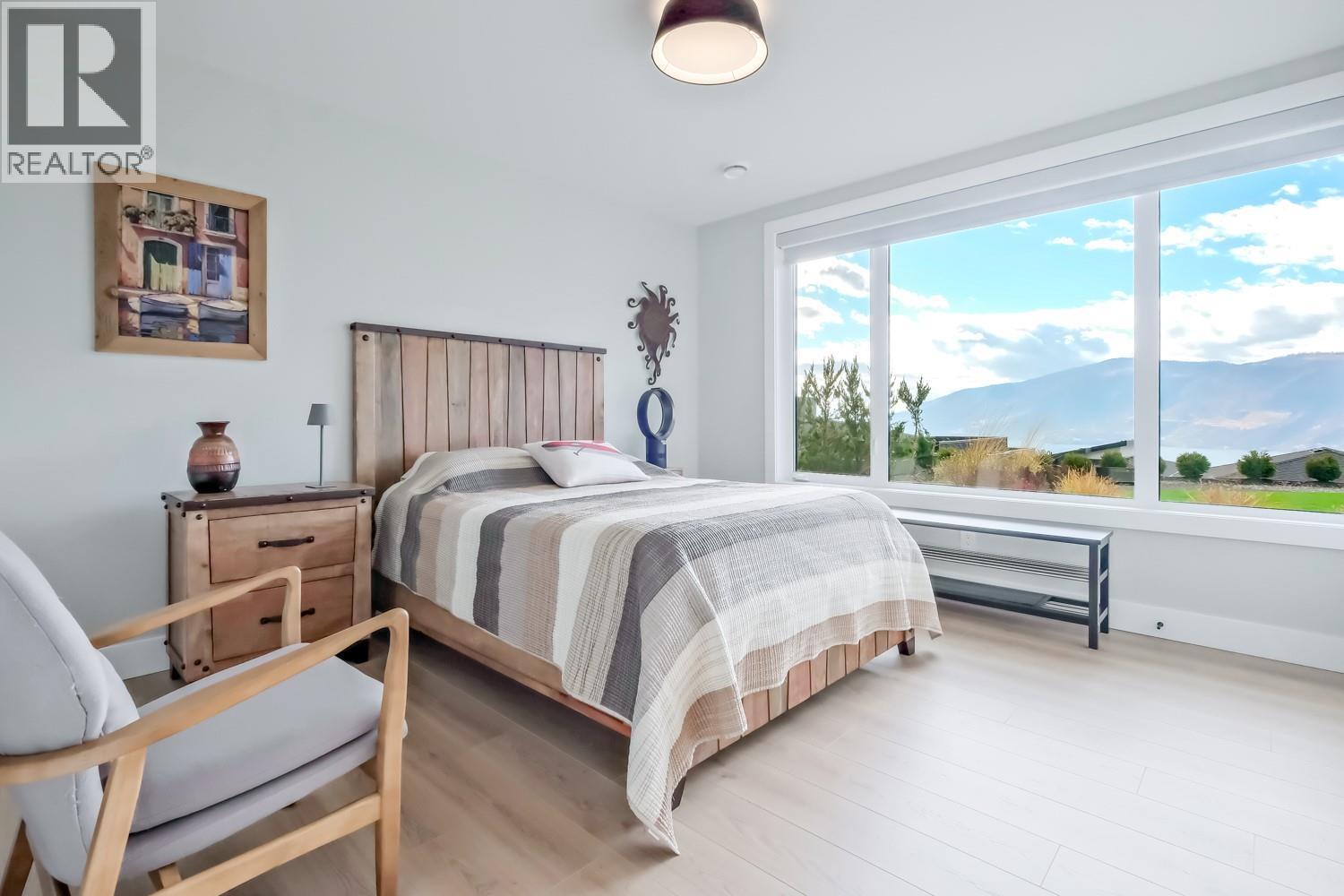 9874 Beacon Hill Drive. Lake Country, British Columbia