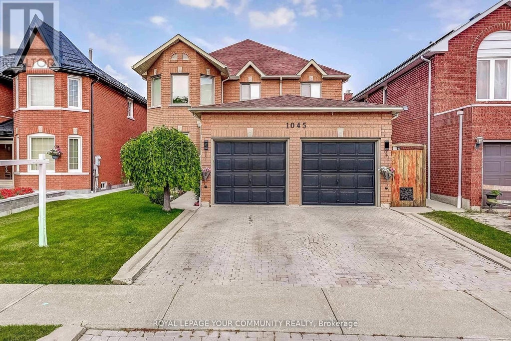 1045 Sherwood Mills Boulevard, Mississauga (east Credit)