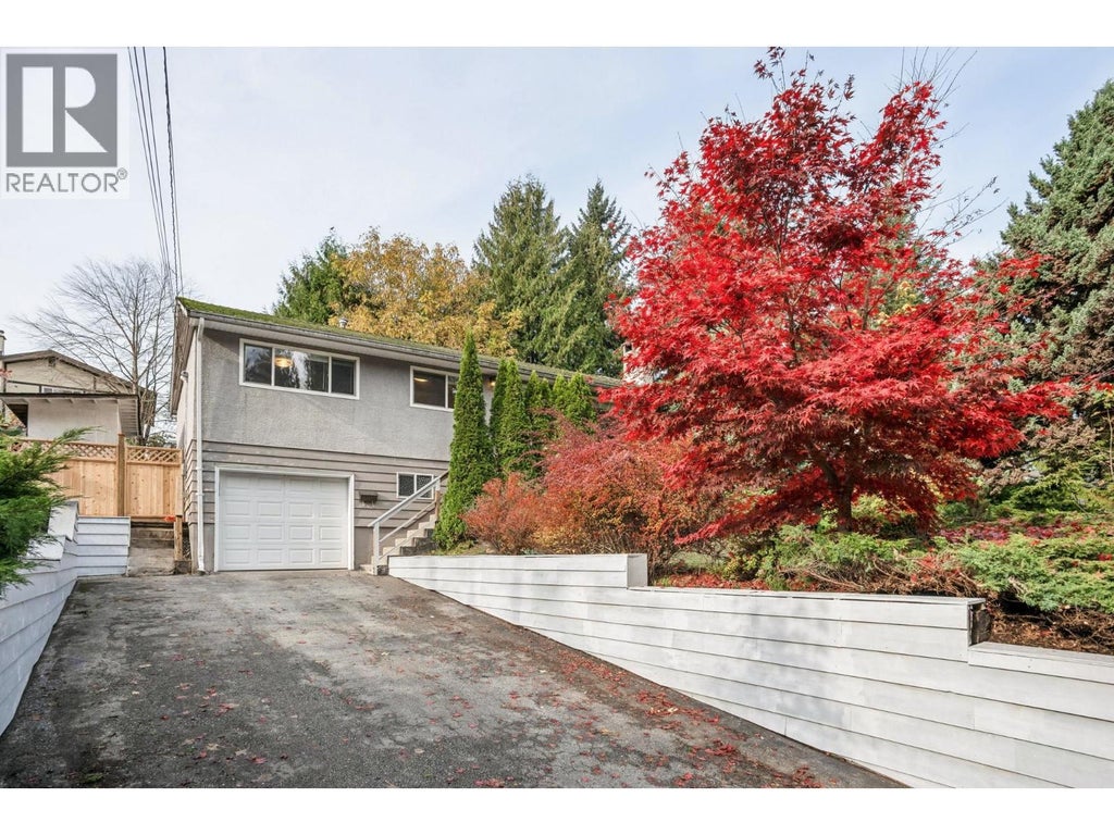 211 Clearview Drive, Port Moody