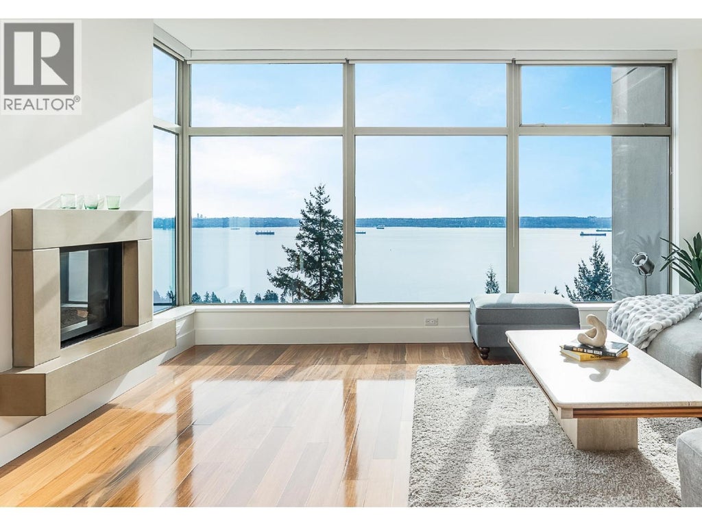 1101 3335 Cypress Place, West Vancouver