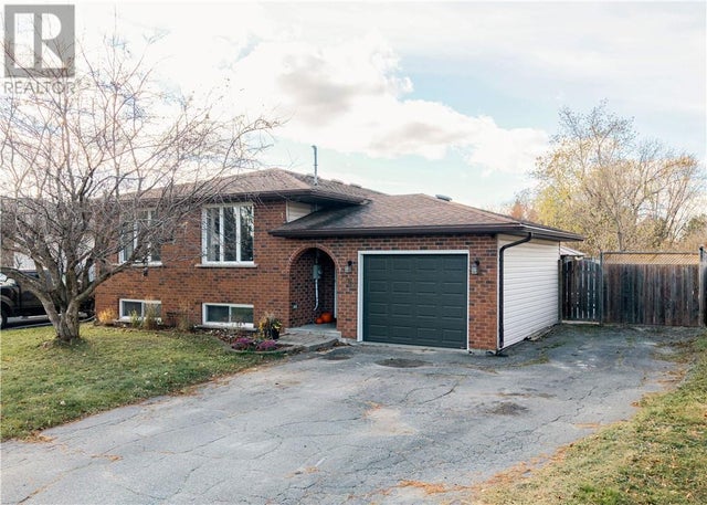 1467 Rose Court, Hanmer