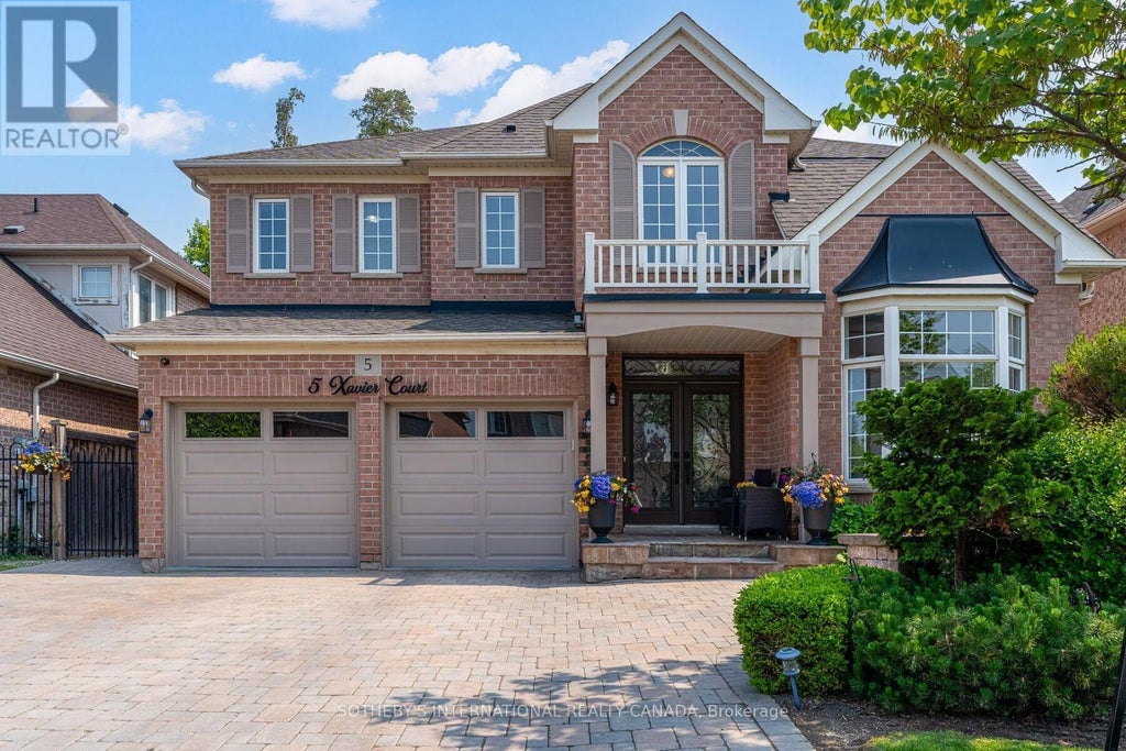 5 Xavier Court, Brampton (bram West)