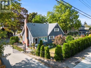 4702 20 Street. Vernon, British Columbia