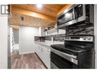 4702 20 Street. Vernon, British Columbia