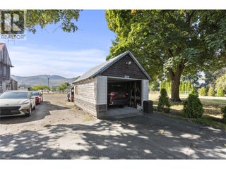 4702 20 Street. Vernon, British Columbia