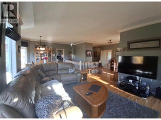 3267 Roncastle Road. Blind Bay, British Columbia