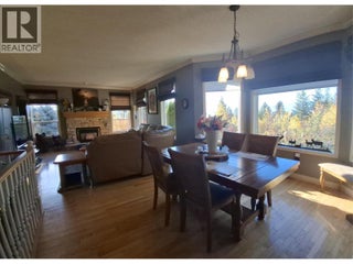 3267 Roncastle Road. Blind Bay, British Columbia