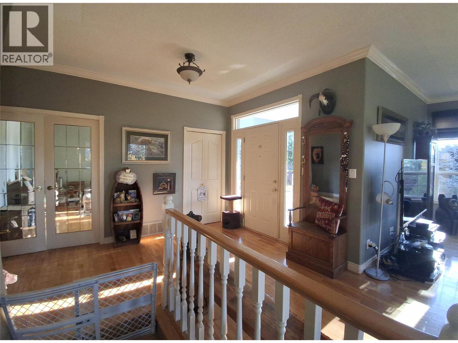 3267 Roncastle Road. Blind Bay, British Columbia