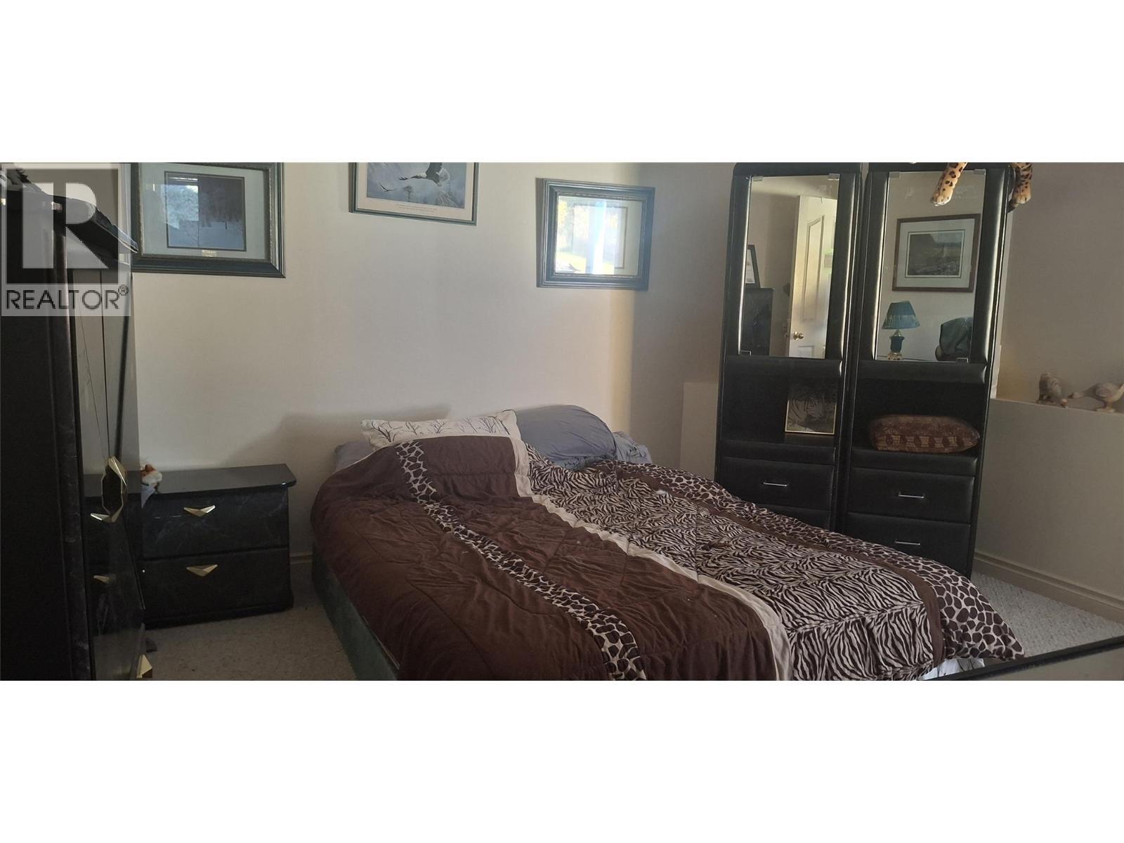 3267 Roncastle Road. Blind Bay, British Columbia