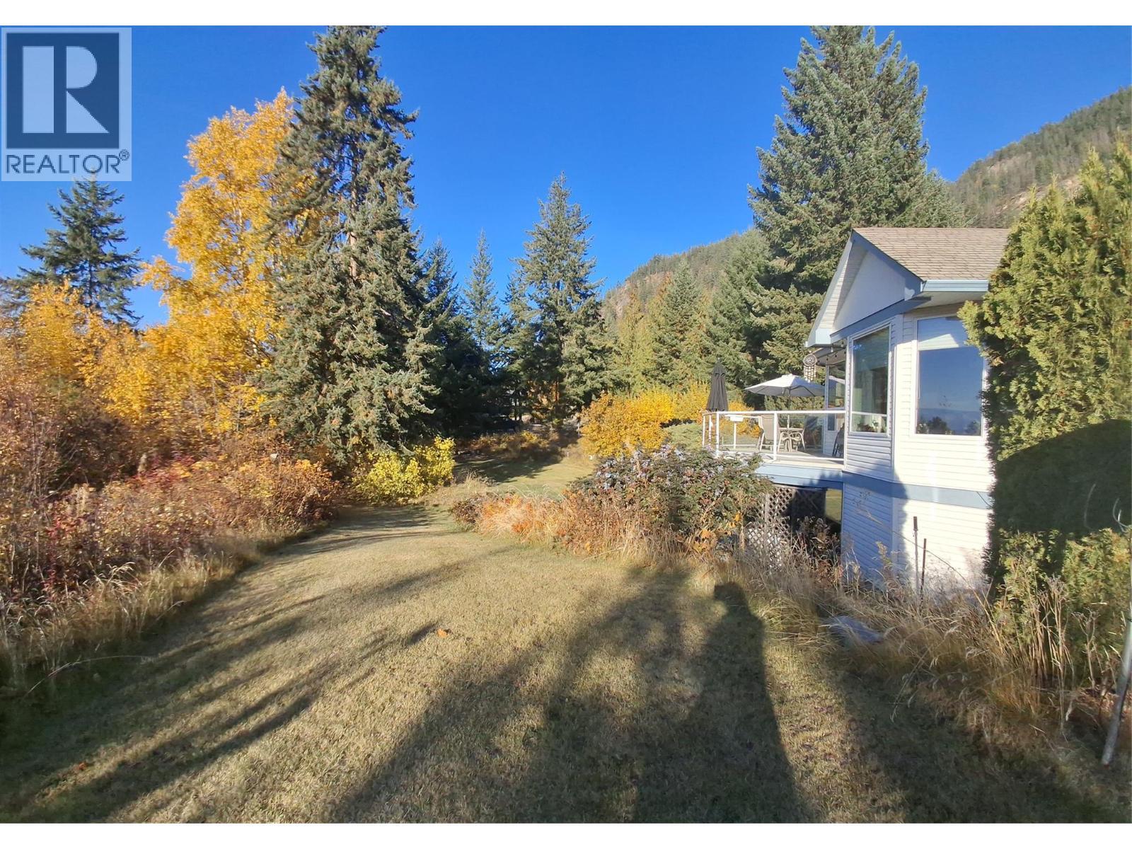 3267 Roncastle Road. Blind Bay, British Columbia