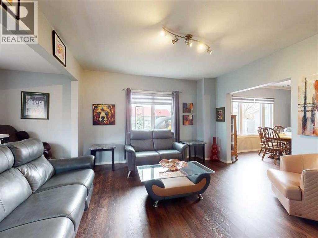 332 Grey Street, Granum