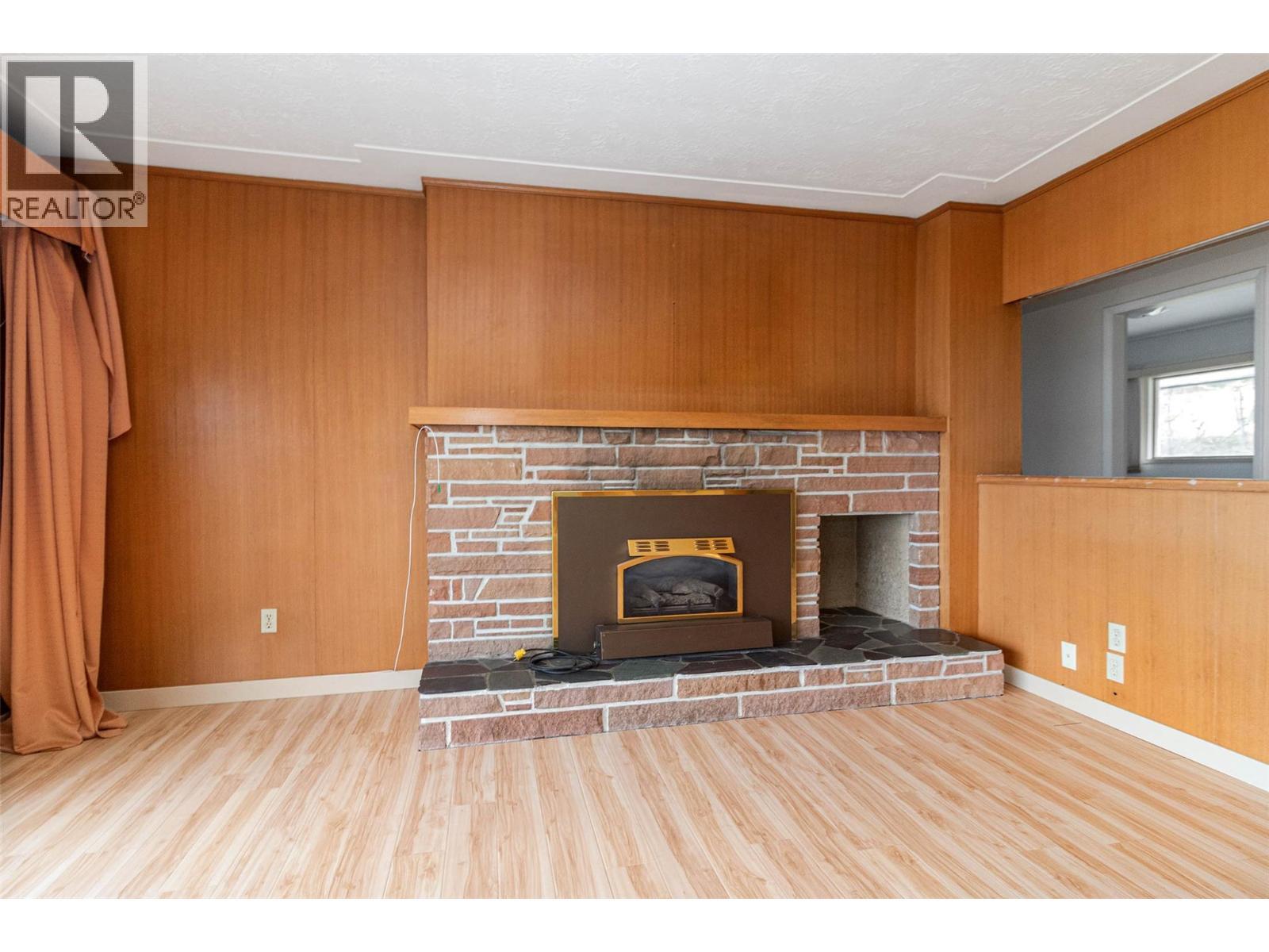 4829 Lakeshore Road. Kelowna, British Columbia