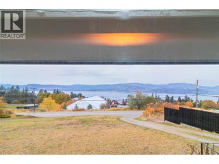 4829 Lakeshore Road. Kelowna, British Columbia