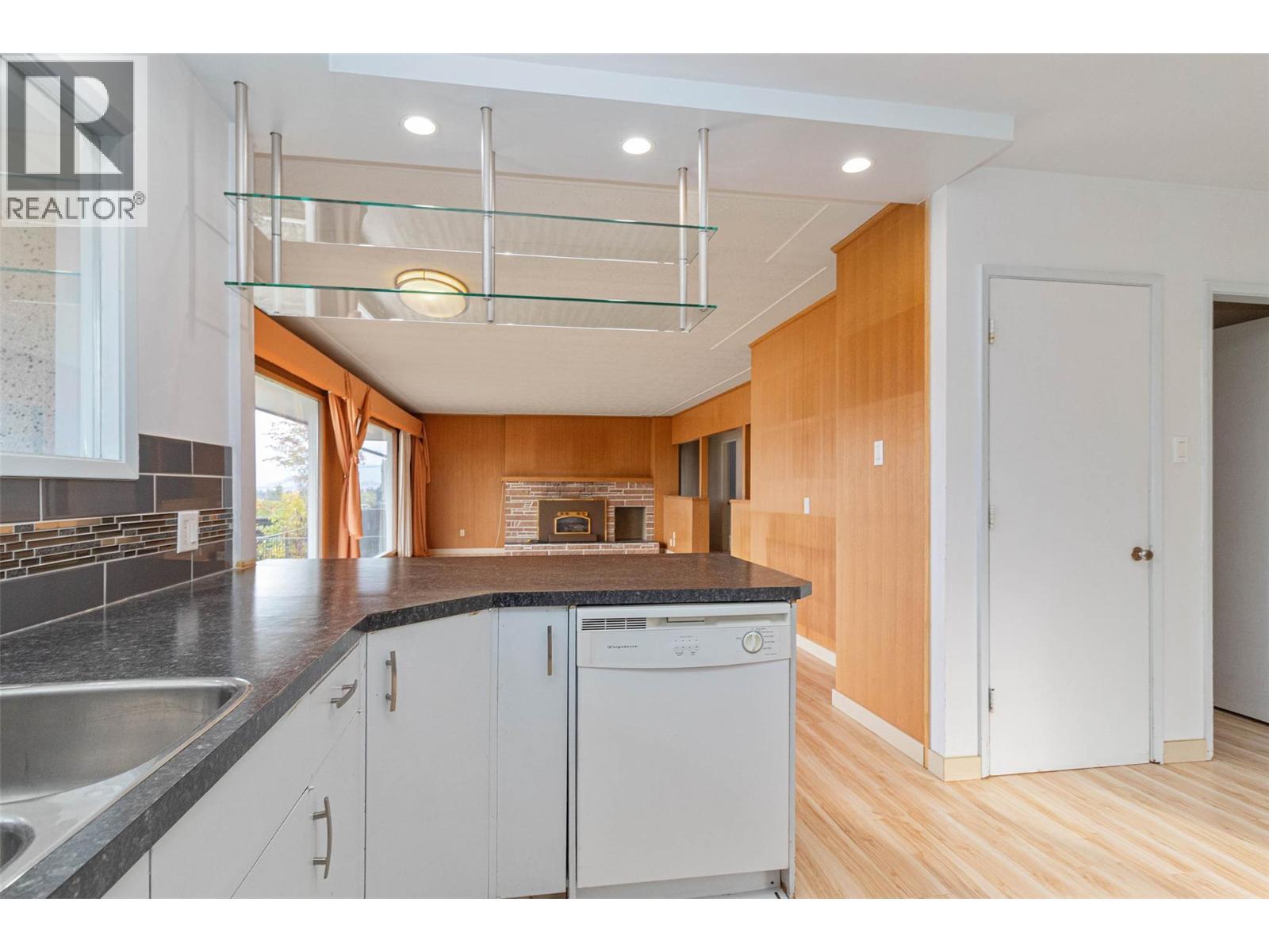 4829 Lakeshore Road. Kelowna, British Columbia