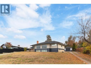 4829 Lakeshore Road. Kelowna, British Columbia