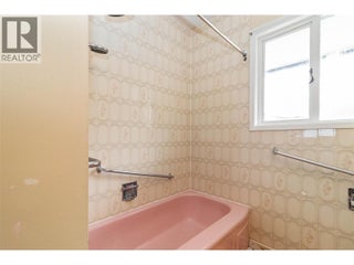 4829 Lakeshore Road. Kelowna, British Columbia