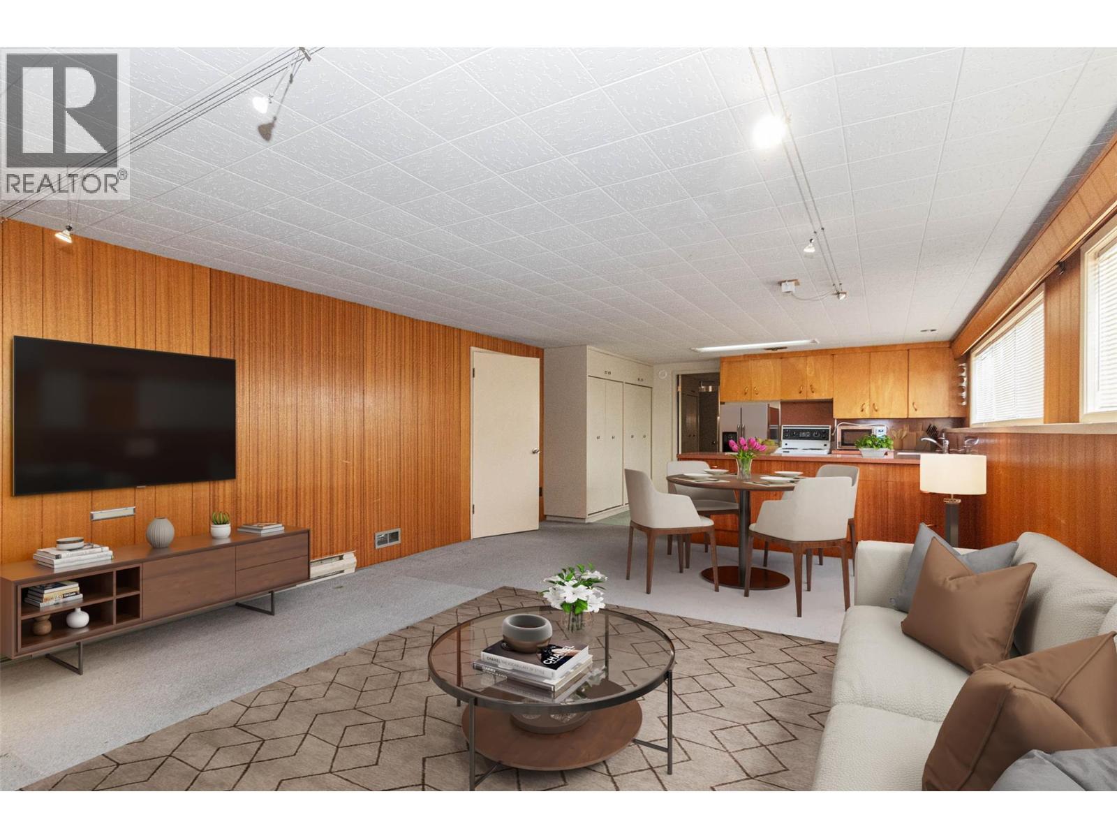 4829 Lakeshore Road. Kelowna, British Columbia