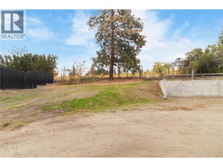 4829 Lakeshore Road. Kelowna, British Columbia