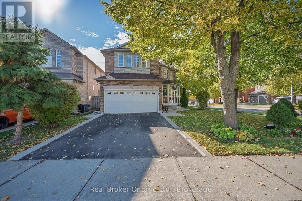 2054 Bloomfield Drive, Oakville (wt West Oak Trails)