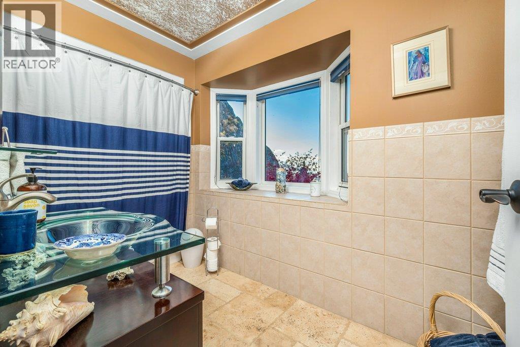 3221 Crosby Road. Vernon, British Columbia