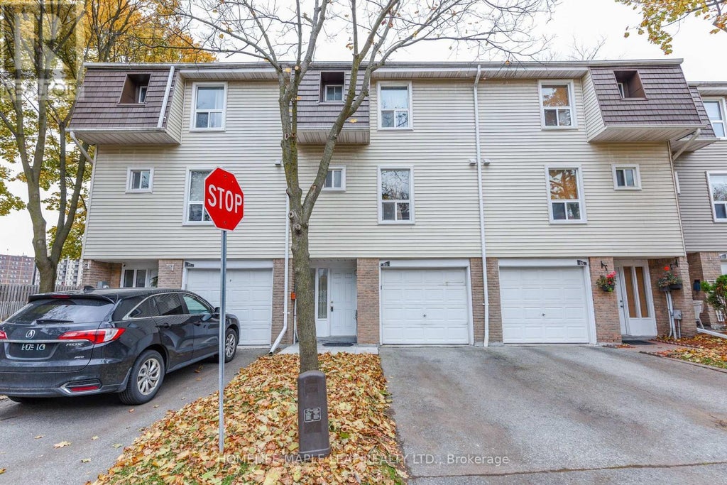 85 - 85 Enmount Drive, Brampton (southgate)