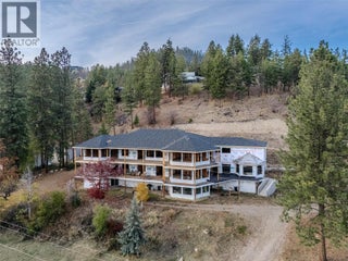 4976 Princeton Avenue. Peachland, British Columbia