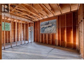 4976 Princeton Avenue. Peachland, British Columbia