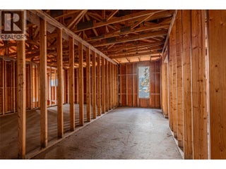 4976 Princeton Avenue. Peachland, British Columbia