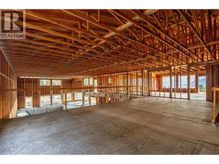 4976 Princeton Avenue. Peachland, British Columbia