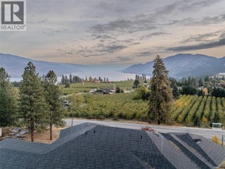 4976 Princeton Avenue. Peachland, British Columbia