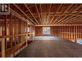 4976 Princeton Avenue. Peachland, British Columbia