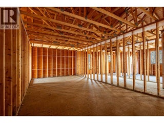 4976 Princeton Avenue. Peachland, British Columbia