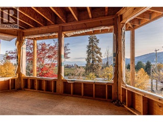 4976 Princeton Avenue. Peachland, British Columbia