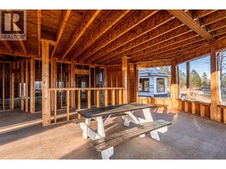 4976 Princeton Avenue. Peachland, British Columbia