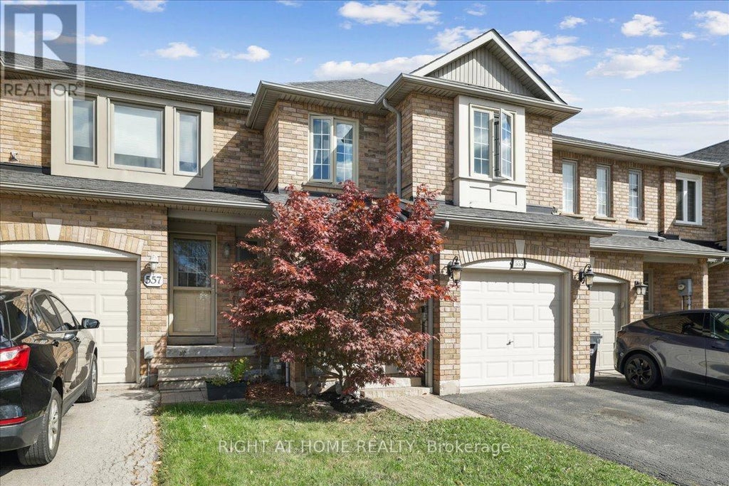 555 Taylor Crescent, Burlington (shoreacres)