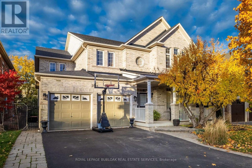 2594 Armour Crescent, Burlington (rose)