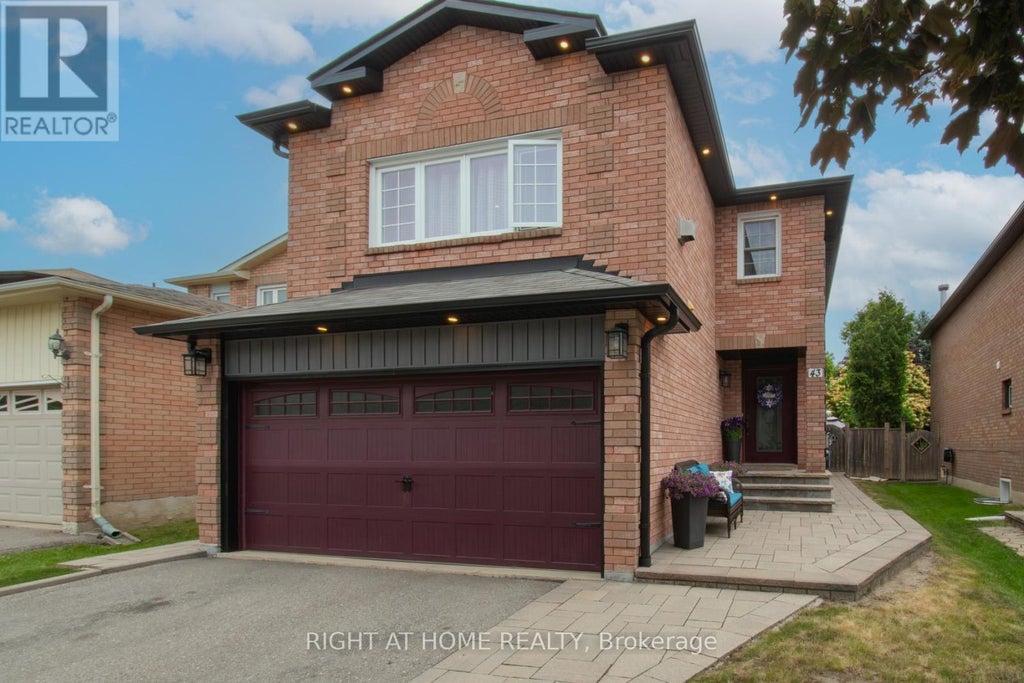 43 Squire Drive, Richmond Hill (devonsleigh)