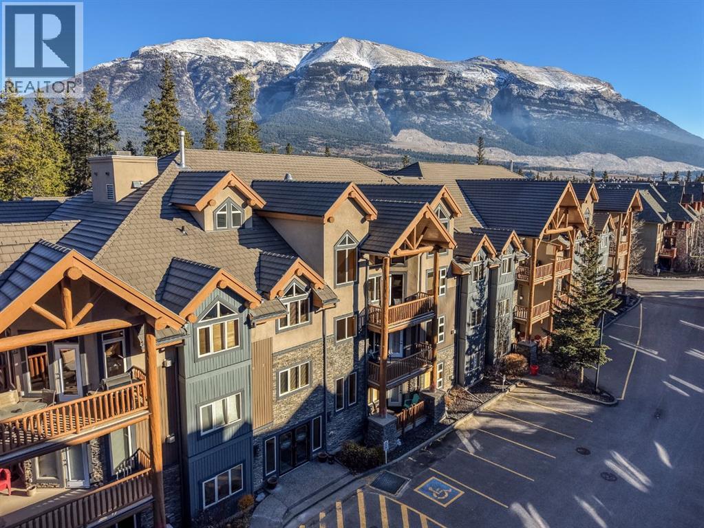 204, 175 Crossbow Place, Canmore