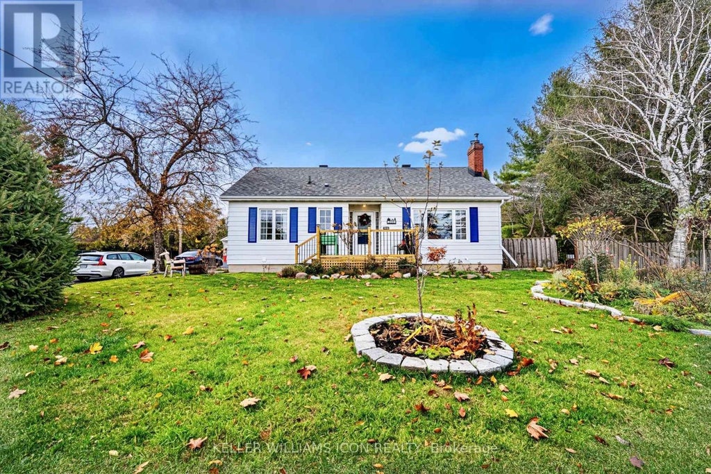 320 Donald B. Munro Drive, Ottawa