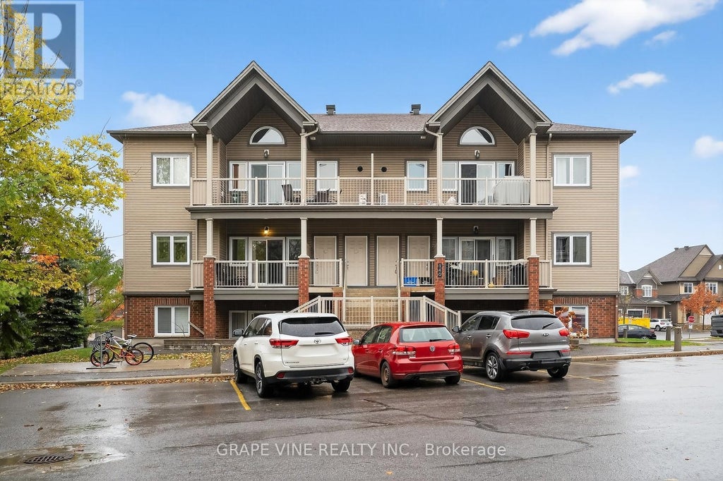 C - 140 Mocha Private, Ottawa