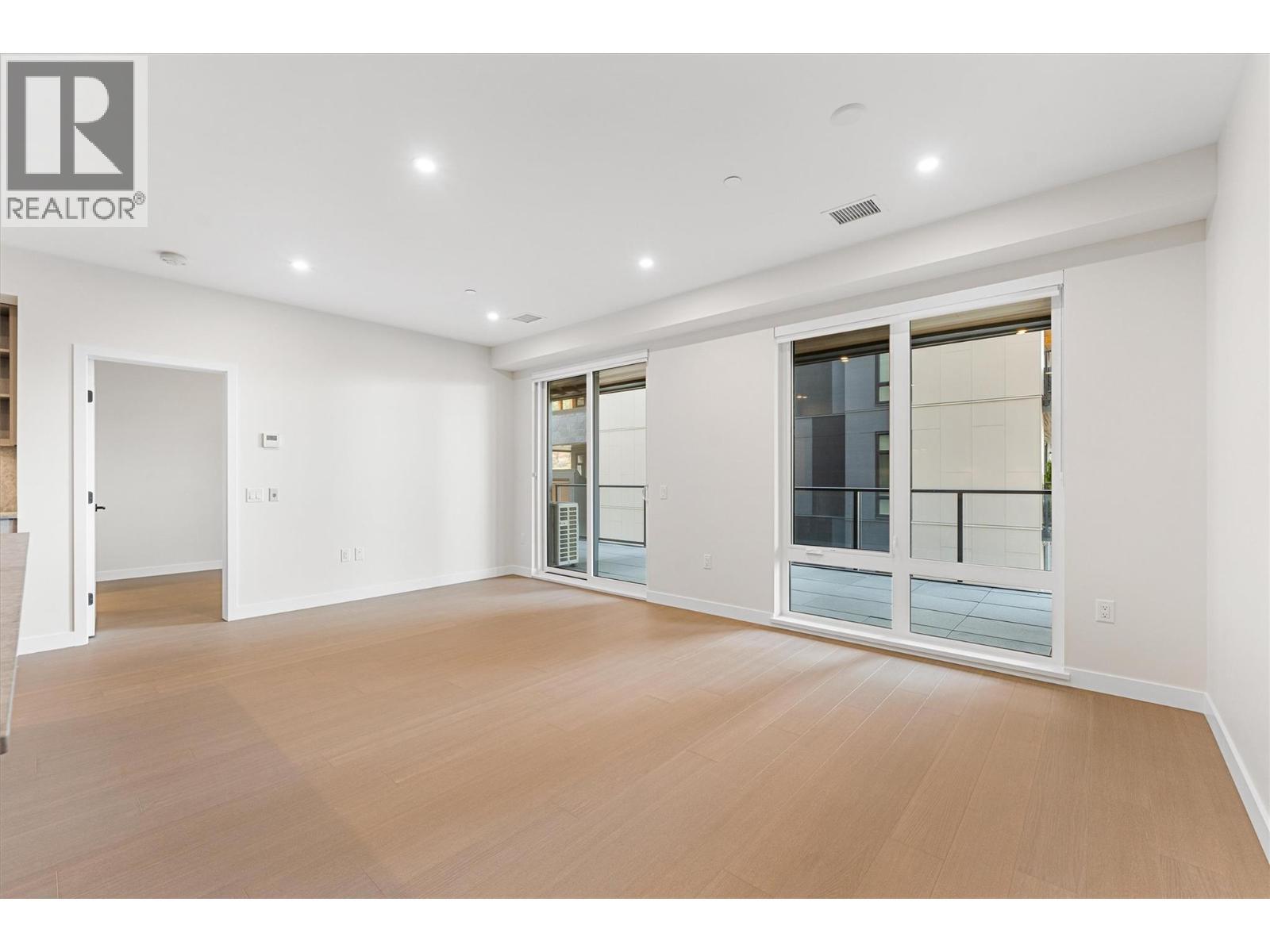 9654 Benchland Road Unit# 202. Lake Country, British Columbia